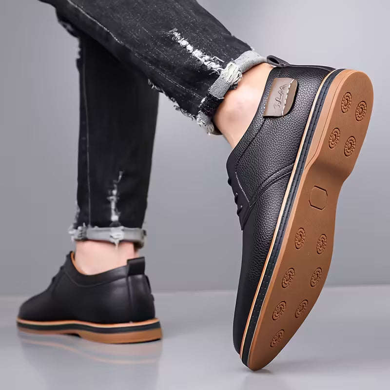 Men's slip-on leather moccasins